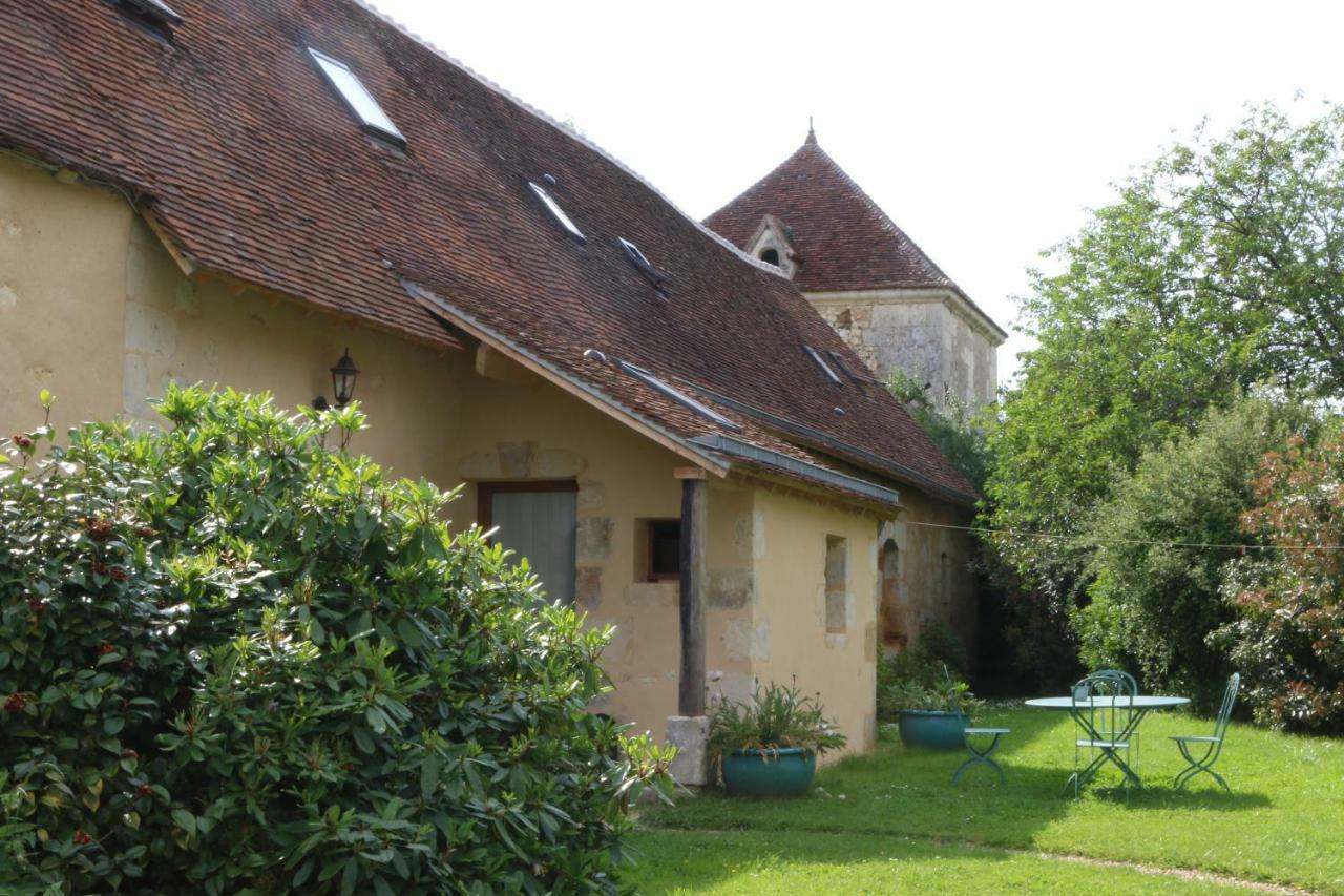 Bed and Breakfast Le Bourgis La Chapelle-Montligeon Esterno foto